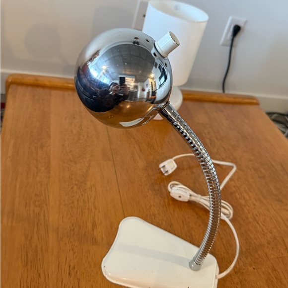 Vintage 60s Chrome Space Age Gooseneck Lamp in Perfect Working Condition - Picture 4 of 13